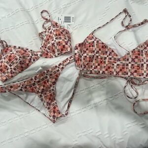 L space bikini. 2 tops one bottom